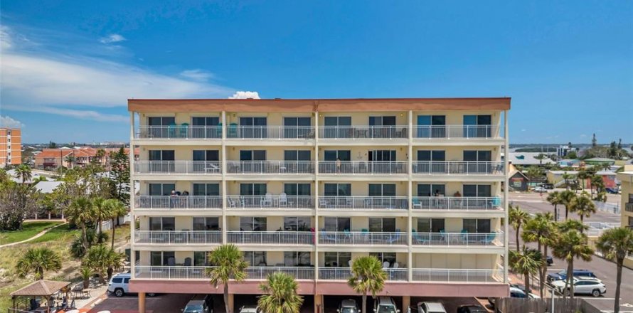 Condo à Madeira Beach, Floride, 2 chambres  № 1344198