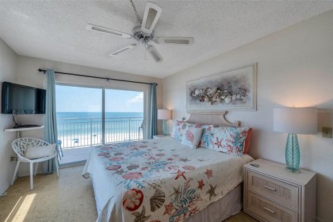 Copropriété à vendre à Madeira Beach, Floride: 2 chambres, 103.12 m2 № 1344198 - photo 27