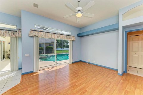 Casa en venta en Lakewood Ranch, Florida, 4 dormitorios, 187.38 m2 № 1344204 - foto 18