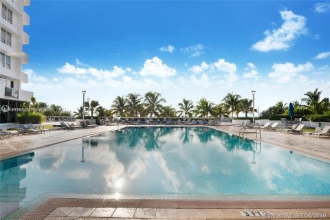 Copropriété à louer à Miami Beach, Floride: 1 chambre, 110.55 m2 № 850941 - photo 9