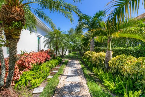 Villa ou maison à vendre à Hobe Sound, Floride: 4 chambres, 479 m2 № 1152145 - photo 12
