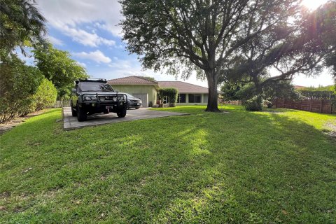 Villa ou maison à vendre à Davie, Floride: 4 chambres, 286.42 m2 № 1118745 - photo 16