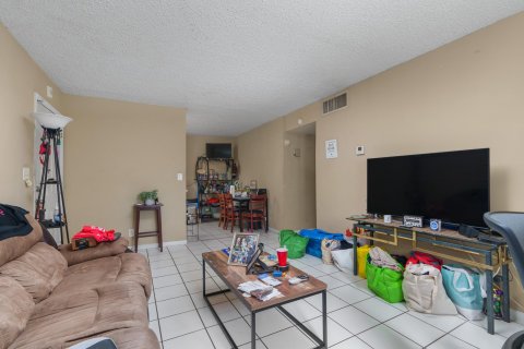 Condominio en venta en Wilton Manors, Florida, 2 dormitorios, 67.63 m2 № 1118744 - foto 13