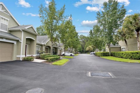 Townhouse in Palm Harbor, Florida 3 bedrooms, 144.83 sq.m. № 1361779 - photo 3