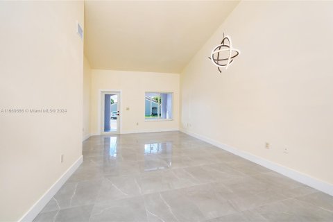 Townhouse in Miami, Florida 2 bedrooms, 103.59 sq.m. № 1387897 - photo 5