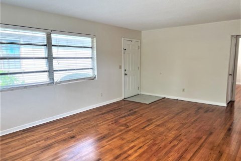 Appartement à louer à Lakeland, Floride: 2 chambres, 173.82 m2 № 1273626 - photo 6