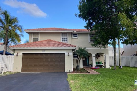 Villa ou maison à vendre à Sunrise, Floride: 4 chambres, 171.59 m2 № 1325431 - photo 1