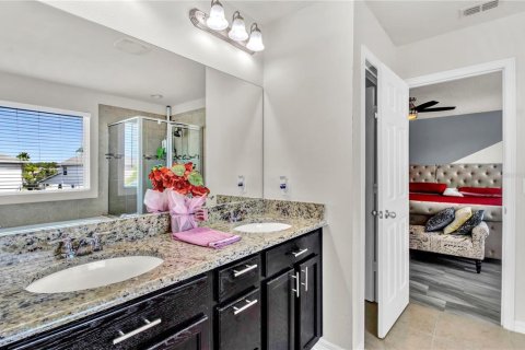 Villa ou maison à vendre à Kissimmee, Floride: 4 chambres, 182.46 m2 № 1322240 - photo 22