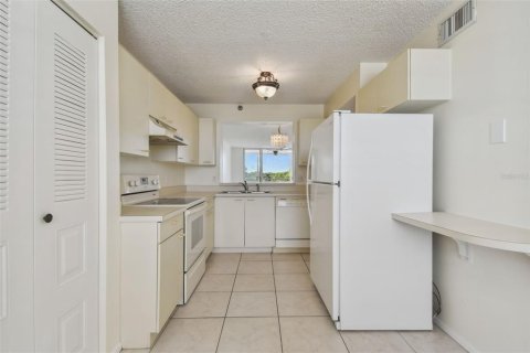 Copropriété à vendre à Bradenton, Floride: 2 chambres, 106.09 m2 № 1372147 - photo 18