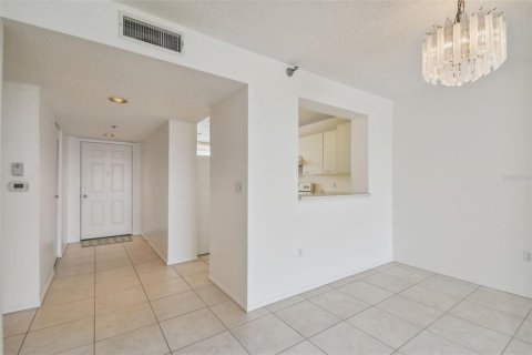 Copropriété à vendre à Bradenton, Floride: 2 chambres, 106.09 m2 № 1372147 - photo 14