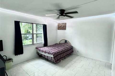 Condo in Lauderhill, Florida, 2 bedrooms  № 655831 - photo 4