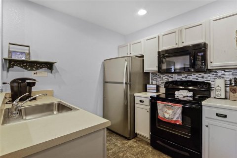 Condo in Kissimmee, Florida, 3 bedrooms  № 1124777 - photo 15