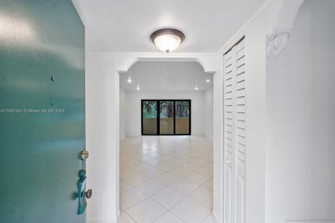 Condominio en venta en Coral Gables, Florida, 2 dormitorios, 87.7 m2 № 1428512 - foto 15