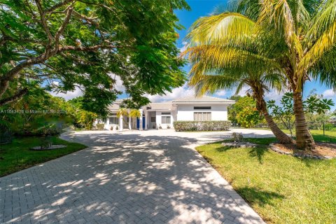 Villa ou maison à vendre à Coral Springs, Floride: 9 chambres, 758.73 m2 № 1332177 - photo 9