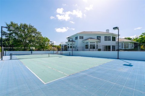 Casa en venta en Coral Springs, Florida, 9 dormitorios, 758.73 m2 № 1332177 - foto 15