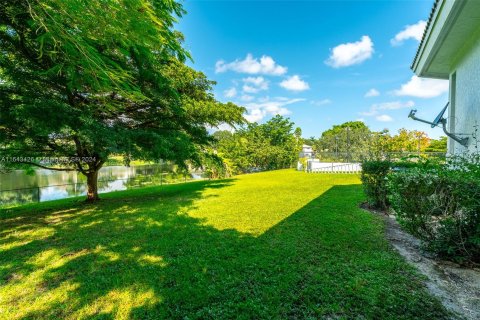 Villa ou maison à vendre à Coral Springs, Floride: 9 chambres, 758.73 m2 № 1332177 - photo 20