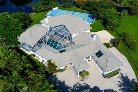 Villa ou maison à vendre à Coral Springs, Floride: 9 chambres, 758.73 m2 № 1332177 - photo 22