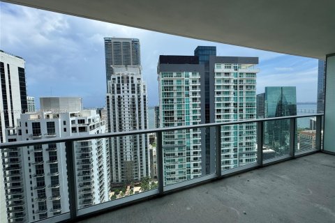 Condominio en alquiler en Miami, Florida, 2 dormitorios, 111.02 m2 № 1332204 - foto 3