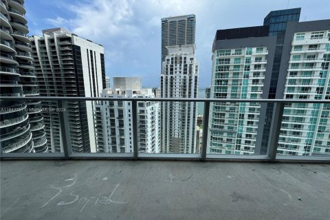 Condominio en alquiler en Miami, Florida, 2 dormitorios, 111.02 m2 № 1332204 - foto 11