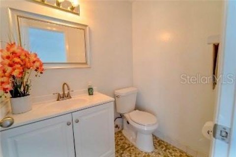 Condo in Tampa, Florida, 3 bedrooms  № 1393941 - photo 9