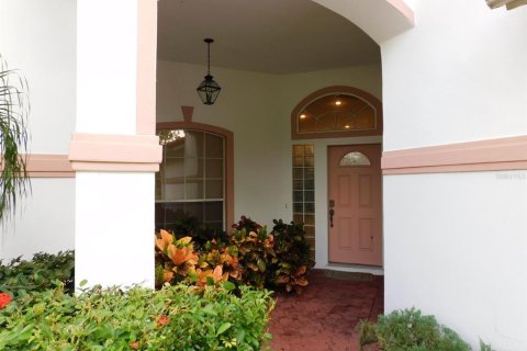 House in Sarasota, Florida 3 bedrooms, 162.3 sq.m. № 709041 - photo 2