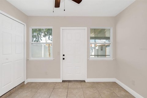 Apartment in Orlando, Florida 3 bedrooms, 118.36 sq.m. № 1378259 - photo 14