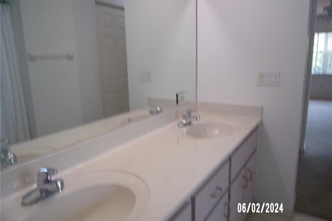 House in Summerfield, Florida 2 bedrooms, 164.07 sq.m. № 1378217 - photo 21