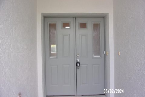 House in Summerfield, Florida 2 bedrooms, 164.07 sq.m. № 1378217 - photo 3