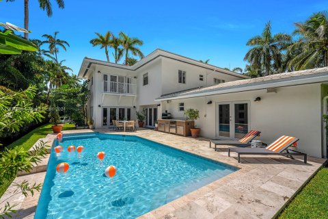 Casa en venta en Miami Beach, Florida, 5 dormitorios, 439.61 m2 № 1305476 - foto 30