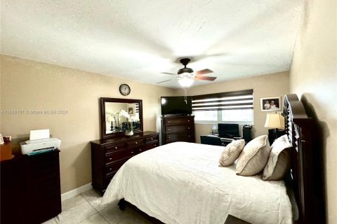 Condo in Sunrise, Florida, 1 bedroom  № 1305441 - photo 30