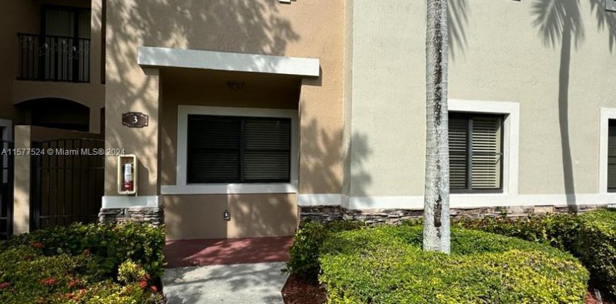 Condo in Cutler Bay, Florida, 2 bedrooms  № 1147160