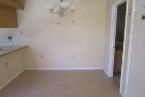 Townhouse in West Palm Beach, Florida 2 bedrooms, 114.83 sq.m. № 1093005 - photo 10