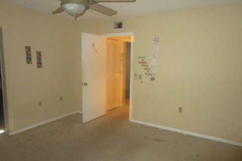 Townhouse in West Palm Beach, Florida 2 bedrooms, 114.83 sq.m. № 1093005 - photo 2