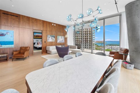 Copropriété à vendre à Miami, Floride: 4 chambres, 328.13 m2 № 1270508 - photo 3