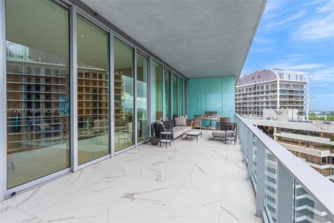 Copropriété à vendre à Miami, Floride: 4 chambres, 328.13 m2 № 1270508 - photo 11