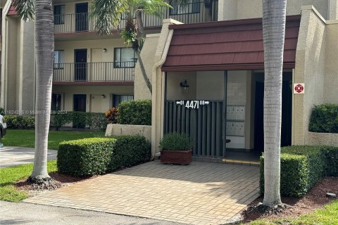 Condominio en venta en Lake Worth, Florida, 2 dormitorios, 93.37 m2 № 1270504 - foto 11