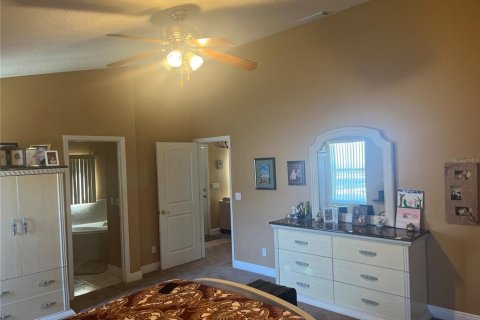 Casa en venta en Deltona, Florida, 3 dormitorios, 151.71 m2 № 990572 - foto 4
