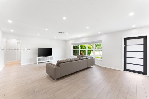 Casa en venta en Hollywood, Florida, 4 dormitorios, 214.05 m2 № 1294870 - foto 7