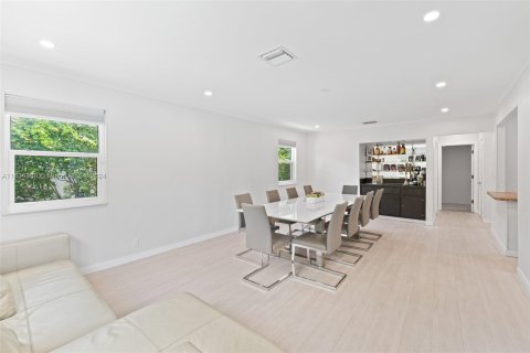 Casa en venta en Hollywood, Florida, 4 dormitorios, 214.05 m2 № 1294870 - foto 14