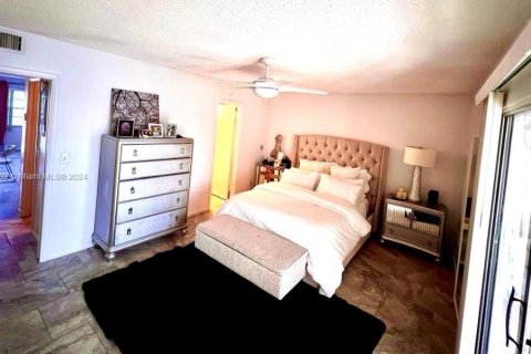 Condo in Deerfield Beach, Florida, 1 bedroom  № 1294831 - photo 3