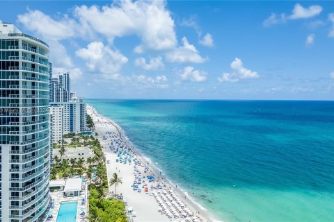 Copropriété à vendre à Hallandale Beach, Floride: 1 chambre, 72.46 m2 № 1294871 - photo 4