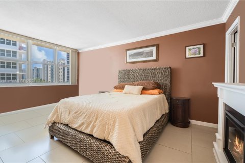 Condominio en venta en Hallandale Beach, Florida, 1 dormitorio, 72.46 m2 № 1294871 - foto 12