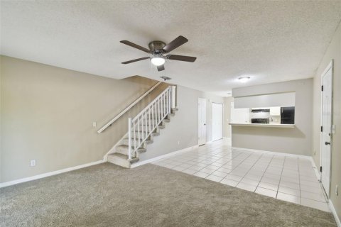 Townhouse in Tampa, Florida 2 bedrooms, 95.13 sq.m. № 1087021 - photo 6