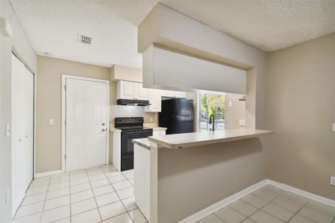 Townhouse in Tampa, Florida 2 bedrooms, 95.13 sq.m. № 1087021 - photo 13