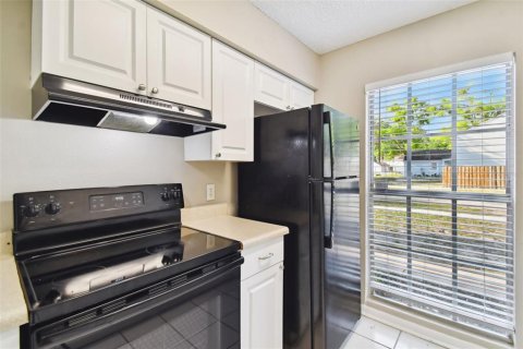 Townhouse in Tampa, Florida 2 bedrooms, 95.13 sq.m. № 1087021 - photo 18