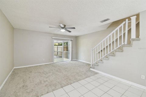 Townhouse in Tampa, Florida 2 bedrooms, 95.13 sq.m. № 1087021 - photo 8