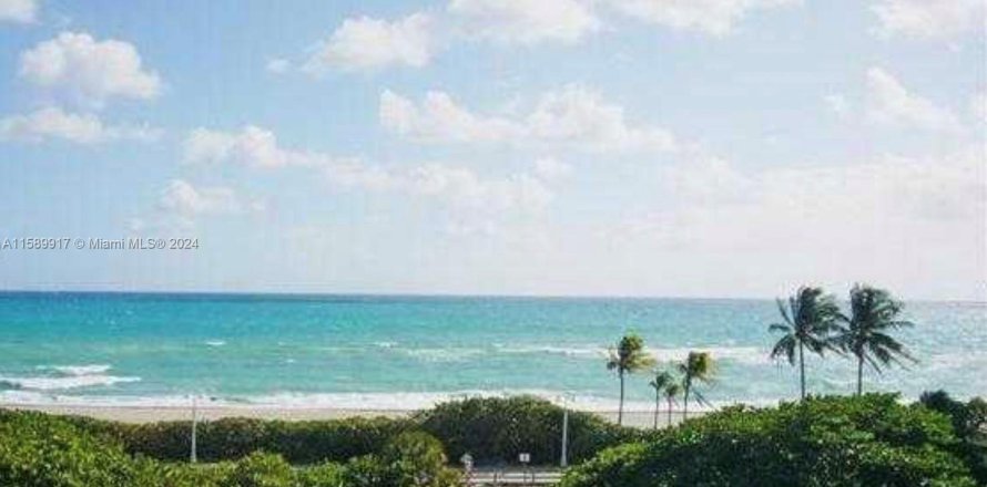 Condo in Miami Beach, Florida, 1 bedroom  № 1179165