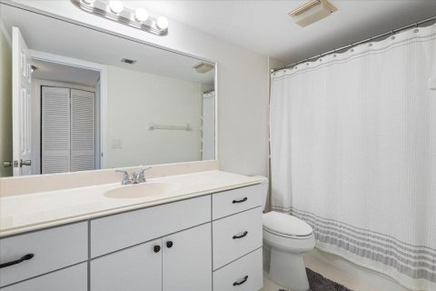 Condo in Stuart, Florida, 2 bedrooms  № 860496 - photo 5