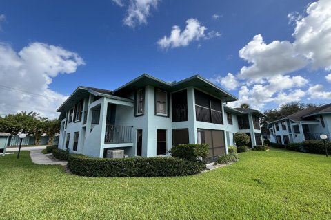 Condo in Stuart, Florida, 2 bedrooms  № 860496 - photo 24