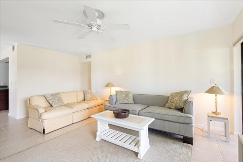 Condo in Stuart, Florida, 2 bedrooms  № 860496 - photo 19